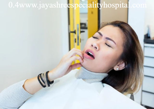 10 Penyebab Langit-Langit Mulut Sakit dan Cara Mengatasinya